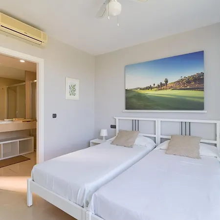 Villas Villa *