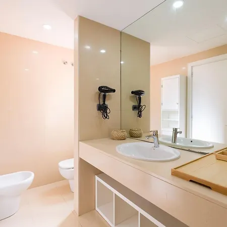 Villas Villa *